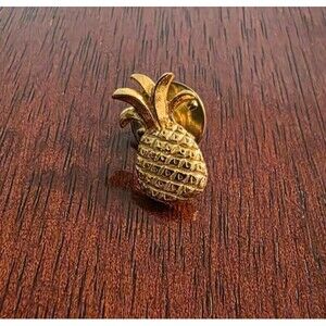 Pineapple Gold Tone Vintage Small Lapel Pin / Tie Tack